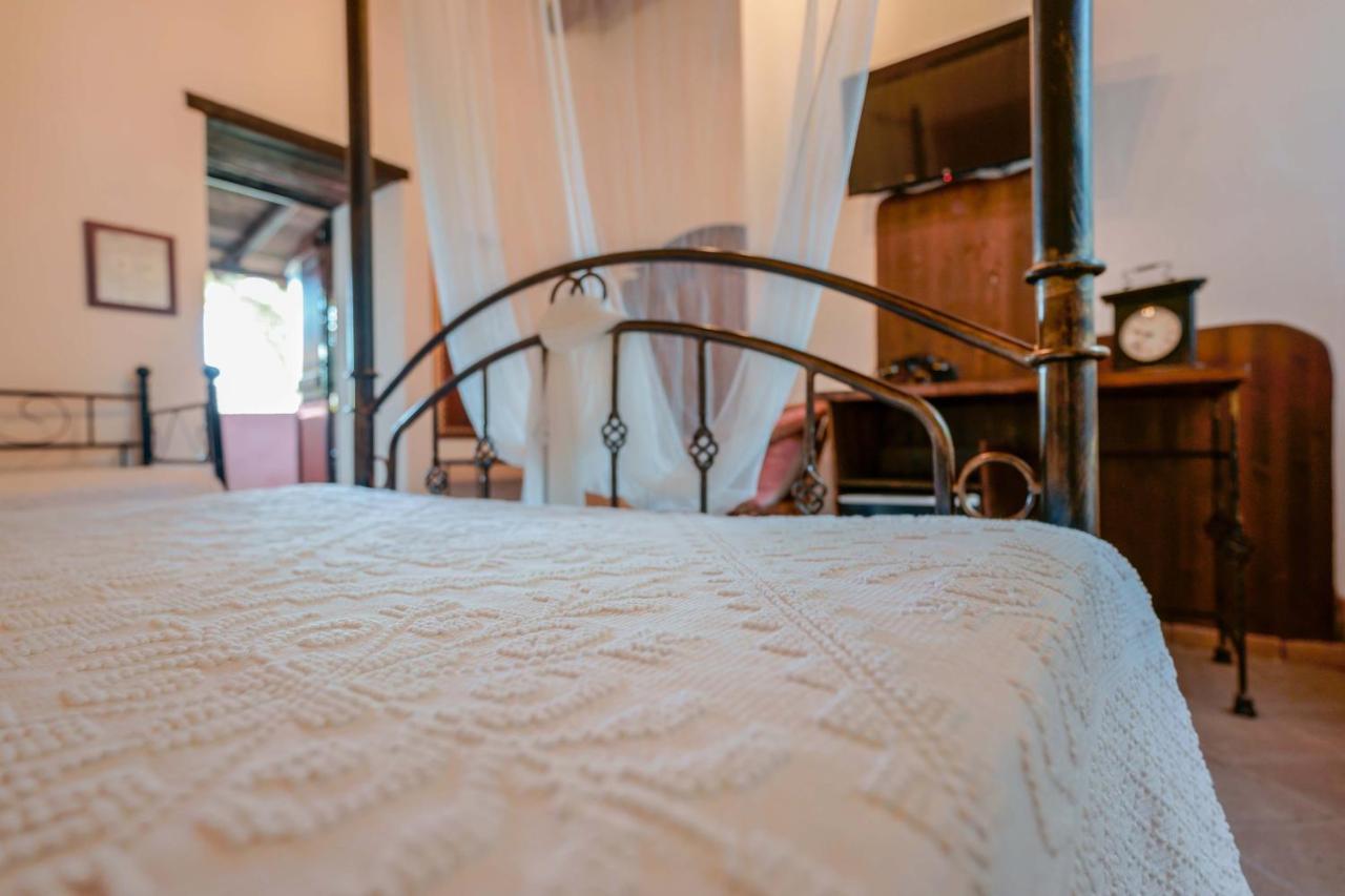 Il Monastero Hotell Geremèas Exteriör bild