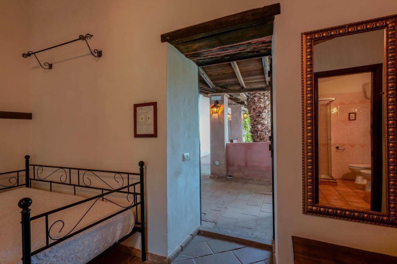 Il Monastero Hotell Geremèas Exteriör bild